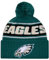 New Era Mütze für Kinder und Jugendliche, NFL Offizielles Sideline-Team-Logo, Sherpa-Streifen-Bommel, Strickmütze für kaltes Wetter, Philadelphia Eagles - Grün, Einheitsgröße
