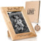 kupi Geschenk Muttertag Fotorahmen 27x22 | Muttertagsgeschenk Bilderrahmen mit Gravur | Beste Mama Geschenke zum Geburtstag | Geschenkset mit Schlüsselanhänger