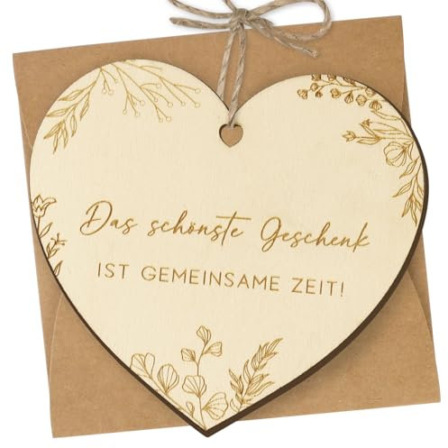 BETESSIN Gutschein Karte Holz - Das schönste Geschenk ist gemeinsame Zeit - Herzförmige Geschenkkarte mit Umschlag - Gutschein für gemeinsame Zeit - Gutschein Verpackung Zeit schenken
