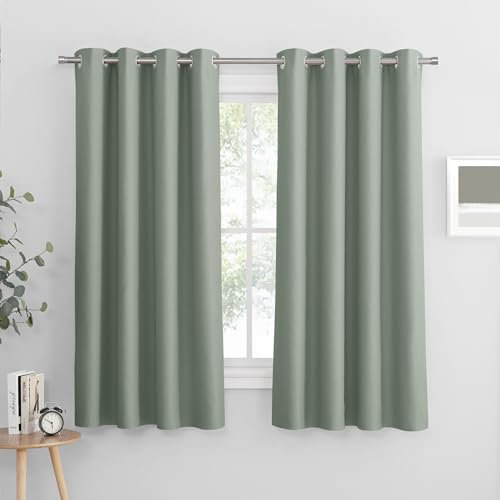 PONY DANCE Verdunklungsvorhänge Ösen Gardienen 2-Set Kurze Gardinen Blickdicht Thermovorhang gegen Kälte Schlafzimmer Gardinen und Vorhänge Verdunkelung, H 158 x B 132 cm, Salbeigrün