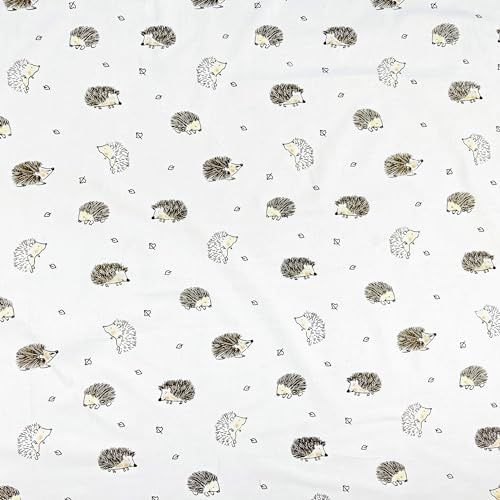 Textrend Baumwollstoff Meterware - 100% Baumwolle - Basteln - Nähmaterial - Trendige Designs - Textilien 1x1,6m (Braune Igel auf weißem Hintergrund)
