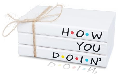 RUKEJUNE Friends TV Show Merchandise Sign for Home Tier Tray Decor, mini pila di libri decorativi in legno per accento scaffale, divertente regalo dell'amicizia - How You Doing Sign