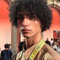 Becus Afro Perücke Brasilianisches Remy Echthaar für Schwarze Männer Stirnband 70er Jahre Perücke Lockig Kurze Schwarze Perücken für Cosplay, Halloween und Disco Rocker Kostümparty (Gelockt)