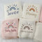 ZXH Individuelle Babydecken, personalisierter Name, bestickt, Geschenk für Neugeborene, weich, atmungsaktiv, Baumwollstrick, Regenbogen-Babydecke, individuelles Geschenk