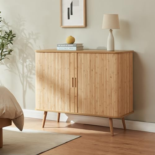 [en.casa] Aparador Nordkapp con Puertas Correderas Mueble de TV en Forma Rectangular Armario Multiusos 4 Compartimentos Cerrados Bambú Pino 100 x 40 x 80 cm - Natural
