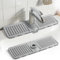 JINYJIA Tappetino per Rubinetto in Silicone, Paraspruzzi per lavandino, 39.5x11.5 cm Tappetino per Rubinetto Cucina, Tappetino per Lavabo, Vassoio Antigoccia per Cucina e Bagno (Grigio)