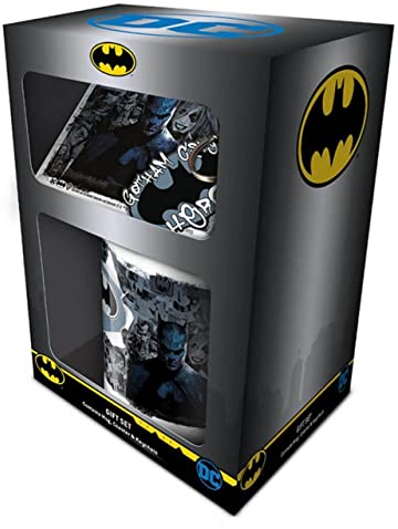 PYRAMID INTERNATIONAL Coffret Cadeau Batman Graffiti DC Comics Tasse sous-Verre Porte-clés, Black/White/Blue, Taille Unique Mixte