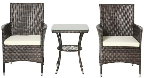 Outsunny Ensemble Salon de Jardin 2 Places : 2 fauteuils et Table Basse Plateau Verre trempé résine tressée Imitation rotin Chocolat foncé Coussins Blanc