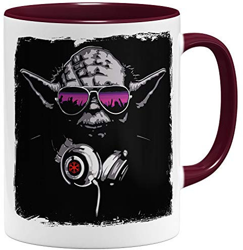 OM3® Musik Deejay DJ Yoda Tasse | Keramik Becher | 11oz 325ml | Beidseitig Bedruckt | Bordeaux