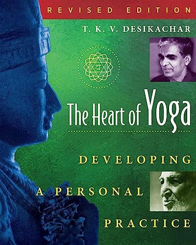 The Heart of Yoga: Developing a Personal Practice (English Edition)