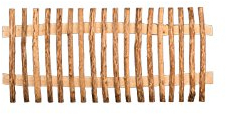 Staketen-Zaun/Lattenzaun im Maß 180 x 80 cm (Breite x Höhe) Fulda aus naturbelassenen Haselnuss-Holz mit 6 cm Lattenabstand