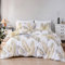 Jemiipee Set Copripiumino Letto Matrimoniale con Motivo Foglie Tropicali Dorate 1 x Copripiumino 240x260 cm e 2 x Federe 51x92 cm Completo Sacco Biancheria da Letto 100% Microfibra Parure Oro Bianco