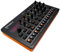 ROLAND AIRA Compact T-8 BEAT Macchina per ritmo e basso ultraportatile con originale Roland Suoni | Sei tracce ritmiche con suoni da TR-808, TR-909 e TR-606, nero, arancione (1 confezione)