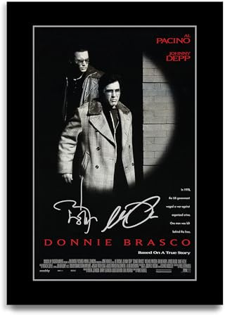 HWC Trading Donnie Brasco Geschenke Geduckter Poster Signiertes Autogramm Foto für Fans von Film Memorabilien (ID-003042) - A4 Nur Druck