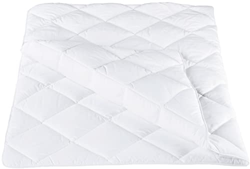 ZOLLNER Ganzjahresdecke in 135x200 cm - hautfreundliche und atmungsaktive Tagesdecke - mit Rautensteppung - Füllung aus Polyester - waschbar bis 95°C - Hotelqualität - Oeko Tex® Zertifiziert