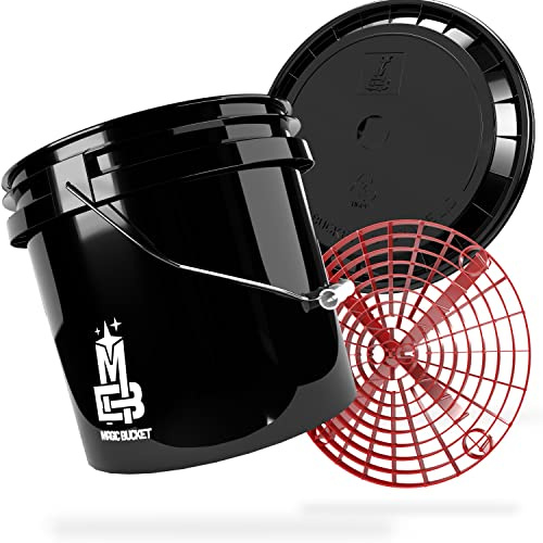 MAGIC BUCKET | Auto Handwäsche Bundle | Wascheimer mit passendem Eimer Deckel 3,5 US GALLONEN ca. 13 Liter | Mit Grit Guard Eimereinsatz Schmutzsieb | Waschset Schwarz/Rot