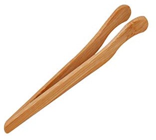 Pince en bambou, pince à grille-pain, cornichons, thé