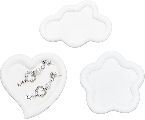 FINGERINSPIRE 3 Pezzi Gioielli Piatto cosmetico Vassoio gingillo 3 Stili Resina Cuore Nuvola Fiore Forma Gioielli Piatto Bianco Decorativo gingillo Piatto per Anello orecchino Collana Braccialetto