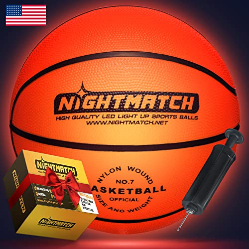 NIGHTMATCH Wasserdicht LED Leuchtbasketball - Offizielle Größe 7 - Komplettset - 2 Sensor aktivierte LED's für Spaß im Dunkeln - Für Klein & Groß - Leuchtender Basketball
