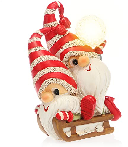 com-four® LED Wichtelfigur auf Schlitten - süße Weihnachtsdekoration mit Licht - weihnachtliche Wichtel-Deko zum Hinstellen - Weihnachtsdeko (1 Stück - Wichtel auf Schlitten)