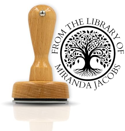 JUST REFINE® Exlibris Stempel Personalisiert - Buch Stempel 'From The Library Of' - Individuell mit deinem Namen (Design 1, 40mm)