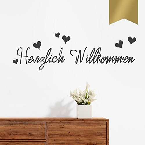 WANDKINGS Wandtattoo - Herzlich Willkommen (mit 6 Herzen) - 120 x 36 cm - Gold - Wähle aus 5 Größen & 35 Farben