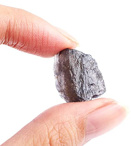 Cadeau for la famille Cristal naturel d'iolite bruts Spécimen Pierre précieuse Bleu foncé Cordiérite Rockstone Réservoir en verre Décor Pierre porte-bonheur Pierres brutes et (Couleur : Cordiérite bru