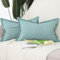 Madizz 2er Set Polyester Leinen Kissenbezügen mit breiter Kante Weiche dekorative Kissenbezüge für Sofa Schlafzimmer Kissenhülle Türkis 30x50 cm Rechteckig