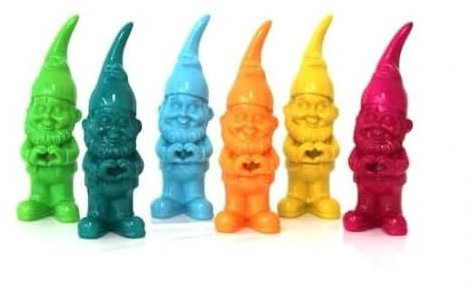 Juramondo Zwerg mit Herz unten - aus Kunstharz - versch. Farben