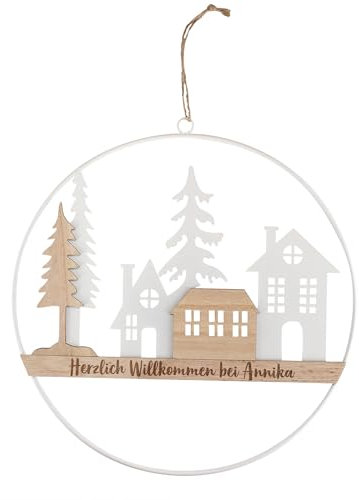 Herz & Heim® Dekorativer Türkranz mit weihnachtlicher Stadtsilhouette zum Aufhängen, verschiedene Personalisierungen zur Wahl (Herzlich Willkommen bei)