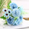 HMIEPRS 2 Bündel Künstliche Blumen, Gefälschte Seide Rose Nelken Gänseblümchen Pfingstrosen Hortensien Strauß Deko, Realistische Blumenarrangements für Haus Hochzeit Draußen Garten Büro (Blau)
