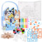 Toyland® Bluey Craft Bucket Activity Set de 28 piezas: 25 accesorios para manualidades, 1 barra de pegamento, 1 escena para colorear plegable y 1 balde - Juguetes de manualidades y manualidades