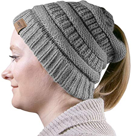 cosey - Strick Wintermütze – Pferdeschwanz-Mütze mit Zopfloch für Damen und Mädchen in grau