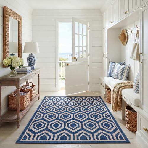 SAFAVIEH Washable Rug Outdoor Courtyard Collection - 5'3 x 7'7, Navy & Beige, Non-Shedding & Easy Cleaning, Ideal for Patio, Backyard, Mudroom (CY6902-268)