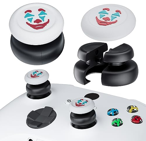 PlayRealm Daumenstick-Verlängerung und Silikon-Griffabdeckung, 2 Sets für Xbox Series X/S & Xbox One S/X Controller (Joker White)