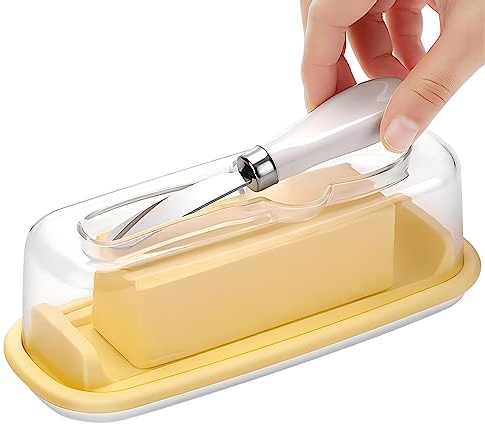 Fourmor Beurrier hermétique avec couvercle et couteau - Support à beurre de comptoir - Récipient à beurre en silicone jaune pour réfrigérateur