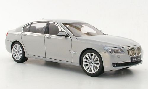 BMW 750 Li (F02), met.-grau, Modellauto, Fertigmodell, Kyosho 1:18