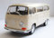 Modellauto VW T2 Bus, creme, Bj. 1972, Maßstab 1:24