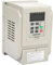 Variateur de Fréquence, 220V AC 2.2KW Entraînement à Fréquence Variable, Contrôleur de Vitesse VFD Avec Grand Dissipateur de Chaleur, Entrée Monophasé et Sortie Triphasée