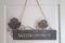 LB H&F Türschild WILLKOMMEN Rosen Türhänger Metall Grau Vintage Schild - 31cm - mit Juteseil zum aufhängen (Grau Rose)