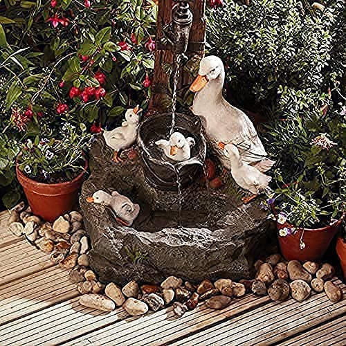 Nsfuetre Fuente de agua para jardín, Estatua de jardín de animales con luces LED solares, Fuente de cascada de pato de ardilla de jardín, Fuente de patio de pato de resina solar Decoración de jardín