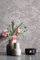 NEWROOM Tapete Grau Vliestapete Blumen - Blumentapete Floral Weiß Taupe Blätter Blüten Mustertapete Modern Natur inkl. Tapezier-Ratgeber