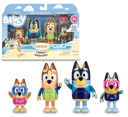 Bluey - Pack 4 Figuras Playa, Figuras articuladas Familia preparados para IR a la Playa, muñecos de la Serie Infantil, muñecos de Chilli, Bandit, Bingo Vestidos, Famosa (BLY63100)