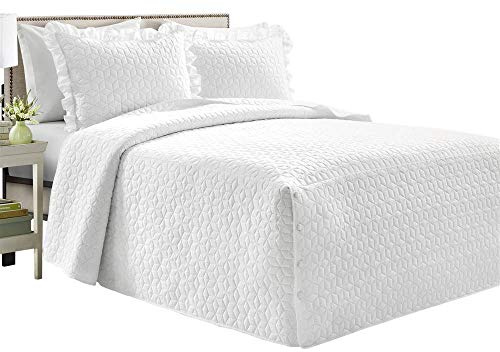 Lush Decor French Country Geo Bedspread King Size 3 Piece Set White - Quilted Bedding Set King Bedspread - White Quilts - Lightweight Bedspreads