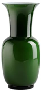 Venini Opalino Vaso Medio ad anfora Verde Mela 70638 | Un’icona di design senza tempo, dove la tradizione veneziana incontra l’eleganza contemporanea. Il vaso Opalino di Venini, i