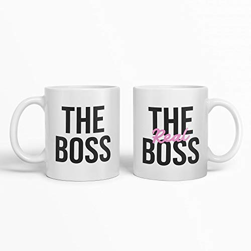 Tongue in Peach Set di tazze per San Valentino Boss Real Boss Set di tazze regalo per coppie Banter lui e lei Regali di nozze Tazza da caffè Regali TIP_WHITEMUG_MBH583-4 bianco