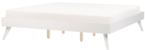 Beliani Bett mit hohen Beinen Lattenrost 180 x 200 cm weiß Doppelbett klassisch Berric