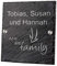 Personalisiertes Türschild mit Familien Name - Schiefertafel Geschenk zum Einzug - Namensschild Schieferplatte 20x20cm - Hausnummerschild mit Gravur - Motiv we Are Family