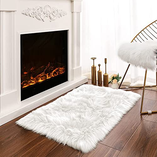 Latepis Teppich 60x90 cm Teppich Weich Weiß Kunstfell Teppich Klein Flauschiger Teppich Flur Waschbar Shaggy Teppich Weich Zimmer Deko