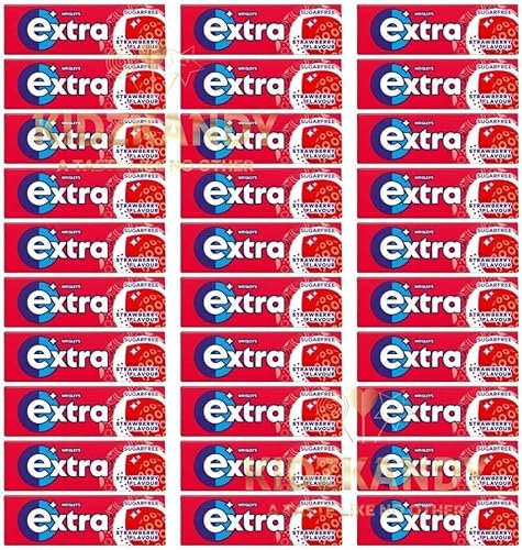 Xtra Sugarfree Chewing Gum, Refreshing Strawberry Flavour, Freshens Breath, With Xylitol, Helps with Oral Hygiene for Healthy Teeth and Gums 30 x 10 Packs